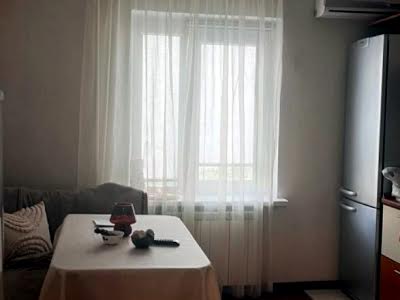 квартира за адресою Драгоманова вул., 8
