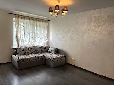 квартира по адресу Гетьмана Кирилла Разумовского ул. (Миколи Краснова), 8