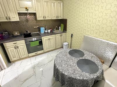 квартира за адресою Патріарха Мстислава Скрипника вул. (Миколи Островського), 48а