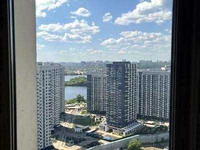 квартира за адресою Зарічна вул., 4К1