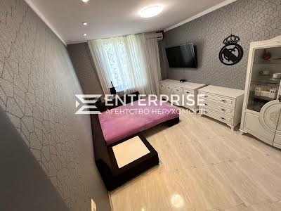 квартира по адресу Левітана ул., 3