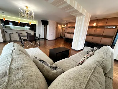 квартира за адресою Дніпровська набережна вул., 1