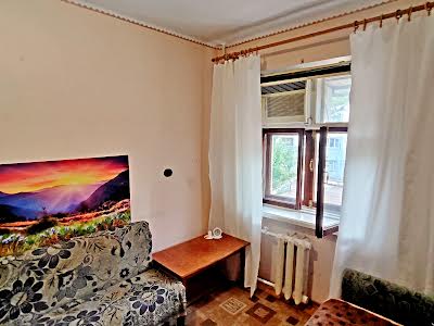 квартира за адресою Шкільний пров., 4б