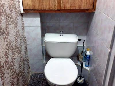 квартира за адресою Каштанова вул., 8