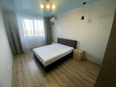 квартира за адресою Ревуцького вул., 40-В