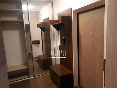 квартира по адресу Софии Русовой ул., 3