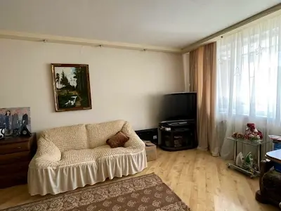 квартира по адресу Метростроителей ул., 27