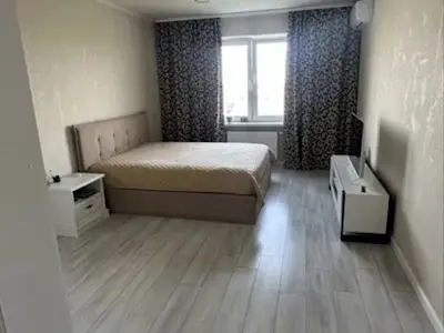 квартира по адресу Ревуцкого ул., 54