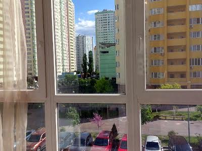 квартира за адресою Воскресенська вул., 18