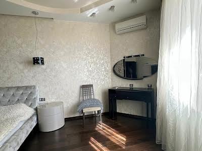 квартира по адресу Владимира Ивасюка просп. (Героїв Сталінграду), 4