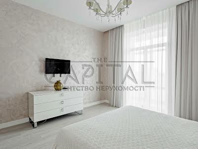 квартира по адресу Круглоуниверситетская ул., 3-5