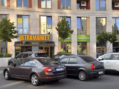 квартира по адресу Олеся Бердника ул., 1-Д