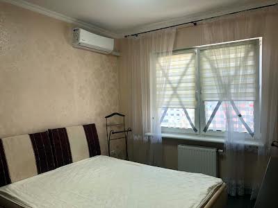 квартира по адресу Софии Русовой ул., 3-В