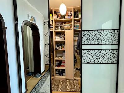 квартира за адресою Олени Пчілки вул., 8