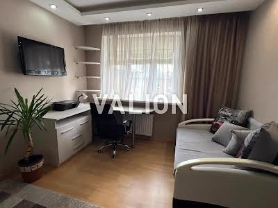 квартира за адресою Автозаводська вул., 29-А
