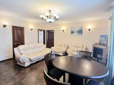 квартира за адресою Степана Руданського вул., 4-6