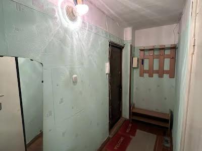 квартира за адресою Космонавтів вул., 48