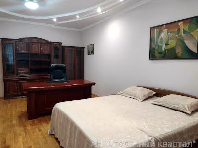 квартира по адресу Старонаводницкая ул., 4-В