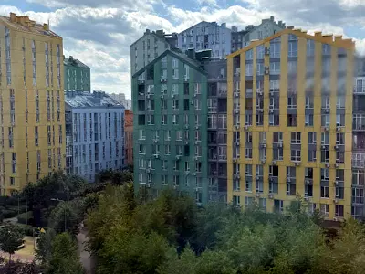 квартира за адресою Київ, Регенераторна вул., 4 