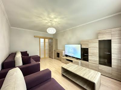 квартира по адресу Киев, Олены Пчилки ул., 2Б