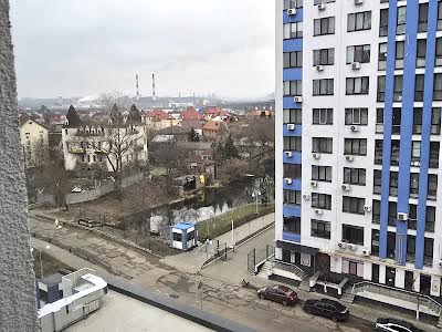 квартира за адресою Центральна вул., 21