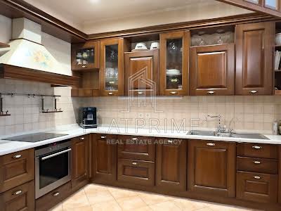 квартира за адресою Старонаводницька вул., 13-А