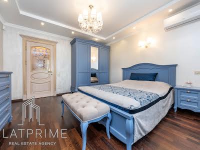 квартира за адресою Боголюбова вул., 16