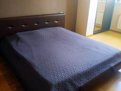 квартира за адресою Дубровицька вул., 10