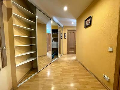 квартира за адресою Павла Тичини просп., 8