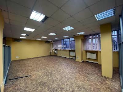 комерційна за адресою Біличанська вул., 44а