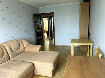 квартира по адресу Героев Днепра ул., 38-Е