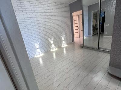 квартира за адресою Урлівська вул., 38