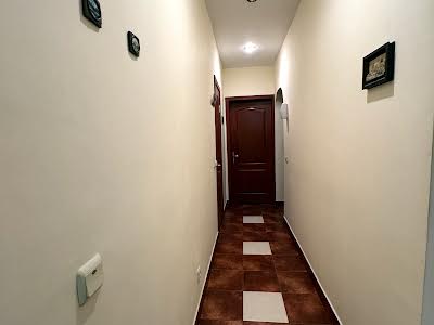 квартира за адресою Раїси Окіпної вул., 10-А
