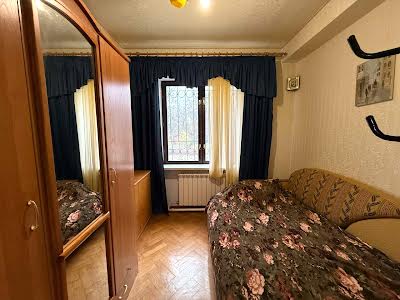 будинок за адресою смт. Ворзель, Кленова вул., 27