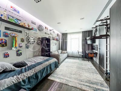 квартира за адресою Болсуновська вул. (Сергія Струтинського), 12