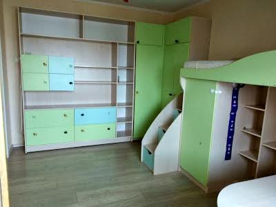 квартира за адресою Анни Ахматової вул., 19