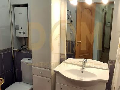 квартира за адресою Черняховського вул., 12
