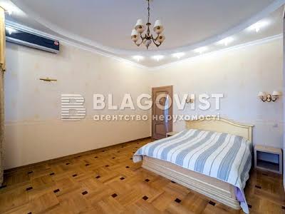 квартира за адресою Старонаводницька вул., 6-Б