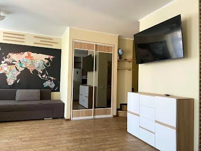 квартира за адресою Регенераторна вул., 4