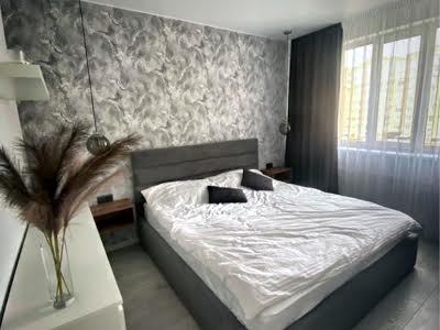 квартира за адресою Боголюбова вул., 27