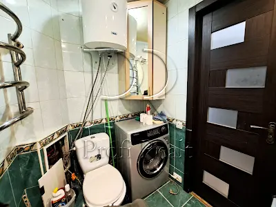 квартира за адресою Ушинського вул., 18