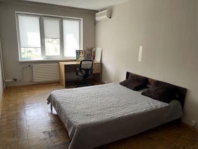 квартира по адресу Зои Гайдай ул., 12/10