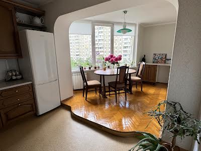 квартира по адресу Анны Ахматовой ул., 6