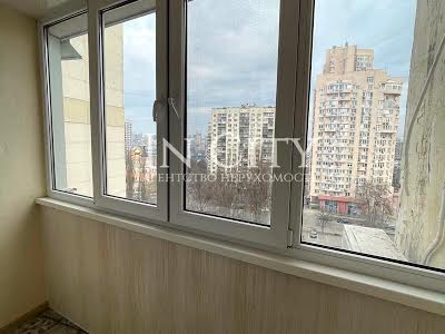 квартира за адресою Митрополита Василя Липківського вул. (Урицького), 24