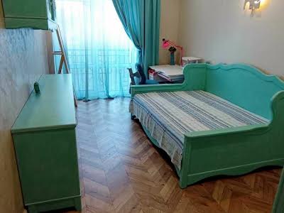 квартира за адресою Дегтярна вул., 7