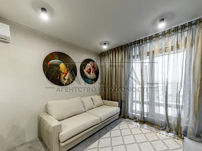 квартира за адресою Джона Маккейна вул. (Івана Кудрі), 7
