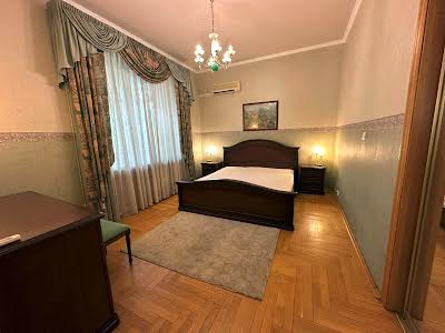 квартира за адресою Обсерваторна вул., 10