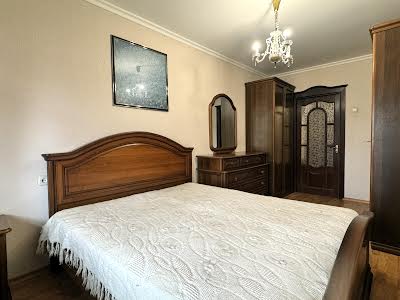 квартира за адресою Митрополита Василя Липківського вул. (Урицького), 17