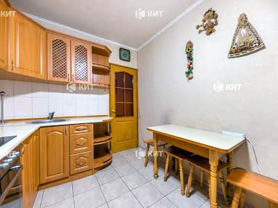квартира за адресою Каденюка вул., 26б