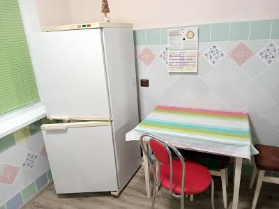 квартира за адресою Леоніда Каденюка просп. (Юрія Гагаріна), 3
